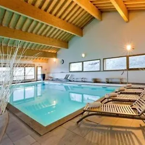 appartement-sports-dhiver-avec-piscine.hotels-rhonealpes.com/