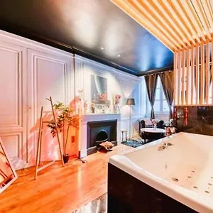 guestready-le-boudoir-balneo-hyper-centre.hotels-rhonealpes.com/